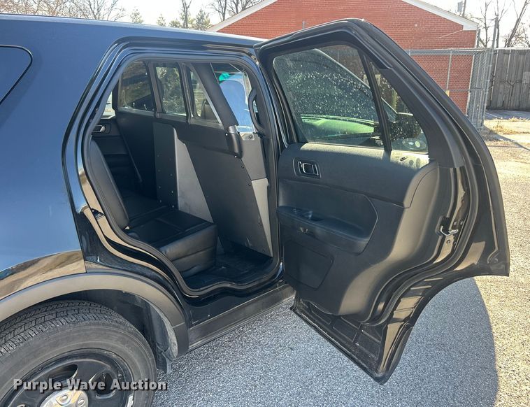 image for item ET6834 2016 Ford Explorer Police Interceptor SUV