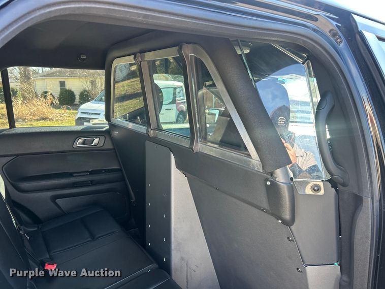 image for item ET6834 2016 Ford Explorer Police Interceptor SUV