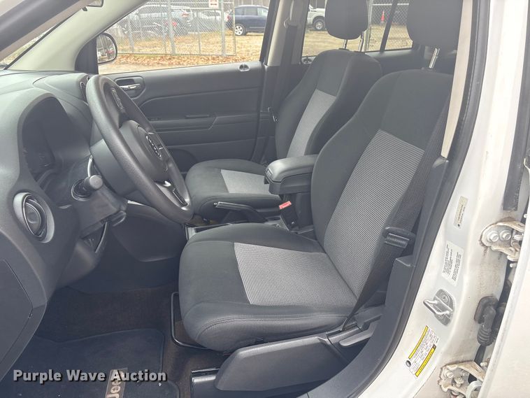 image for item ET8621 2014 Jeep Compass SUV