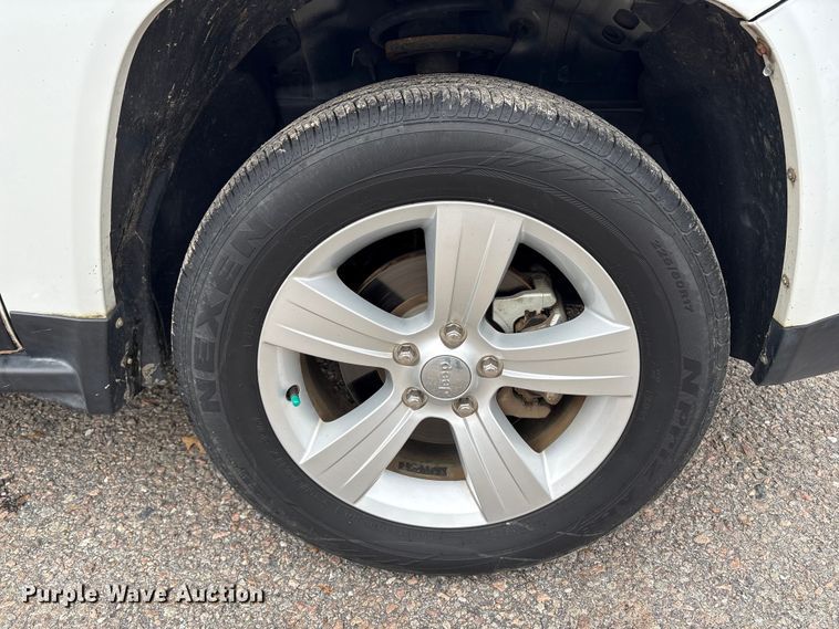 image for item ET8621 2014 Jeep Compass SUV