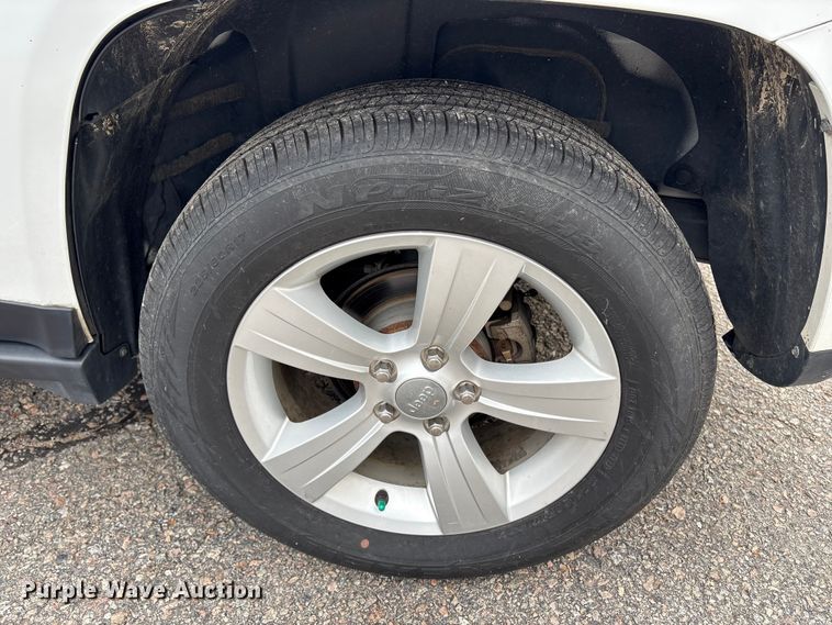 image for item ET8621 2014 Jeep Compass SUV