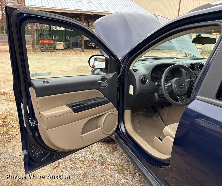 image for item ET8622 2015 Jeep Compass SUV