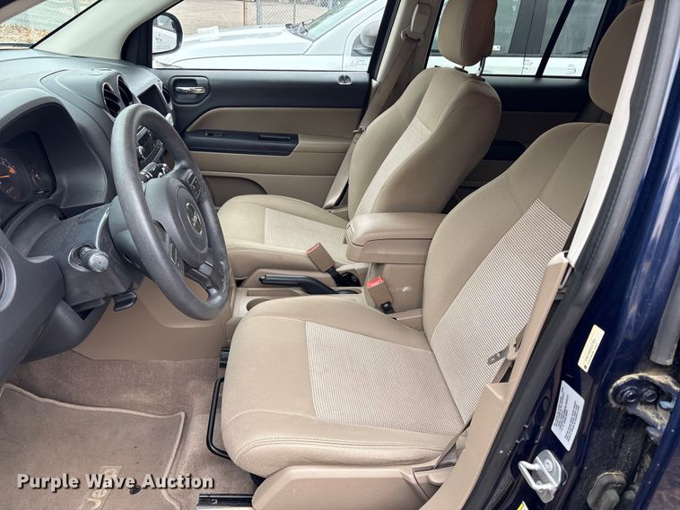 image for item ET8622 2015 Jeep Compass SUV