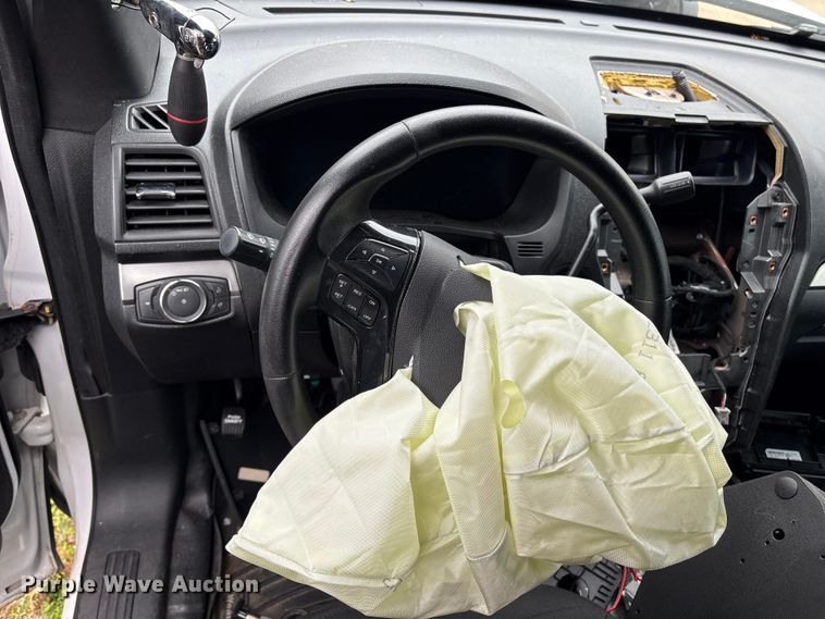 image for item ET8623 2017 Ford Explorer Police Interceptor SUV