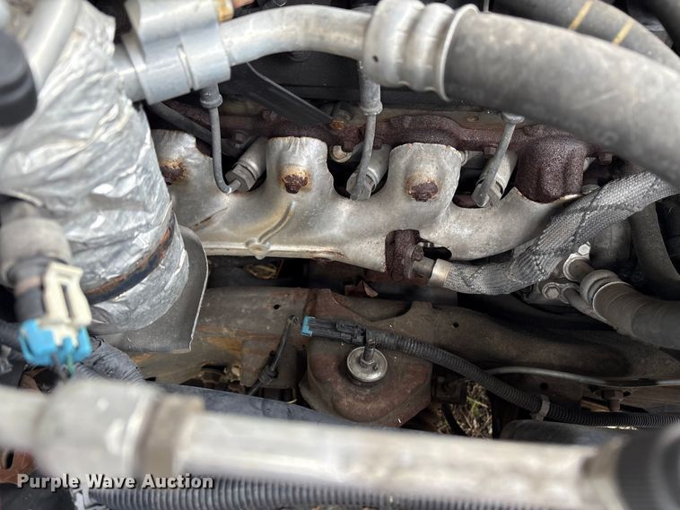 image for item ET8624 2001 Chevrolet Suburban SUV