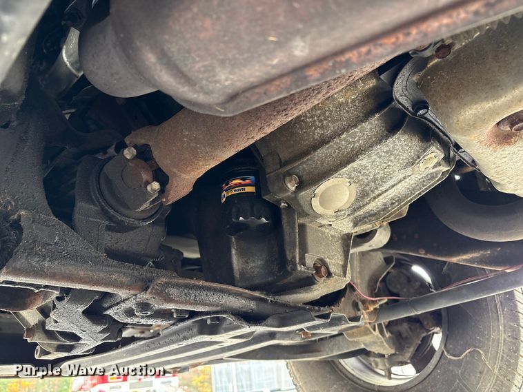 image for item ET8624 2001 Chevrolet Suburban SUV