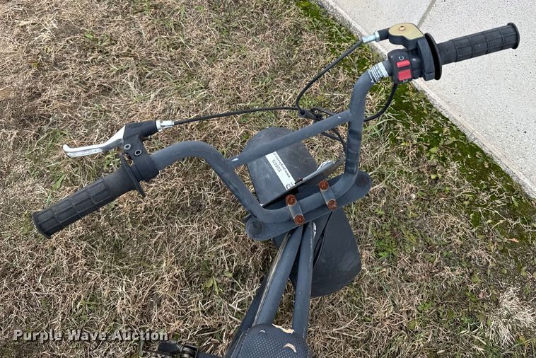 image for item EU6478 2012 Motovox MBX10 Mini bike