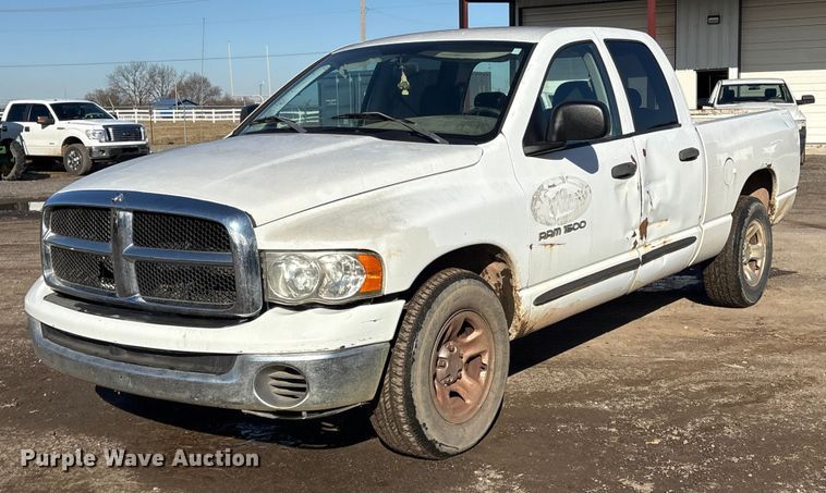 image for item EV2592 2004 Dodge Ram 1500 Ext. Cab pickup truck