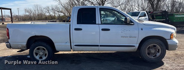 image for item EV2592 2004 Dodge Ram 1500 Ext. Cab pickup truck