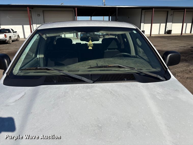 image for item EV2592 2004 Dodge Ram 1500 Ext. Cab pickup truck