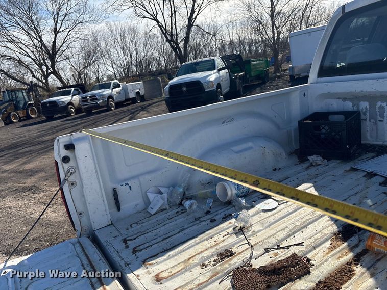 image for item EV2592 2004 Dodge Ram 1500 Ext. Cab pickup truck