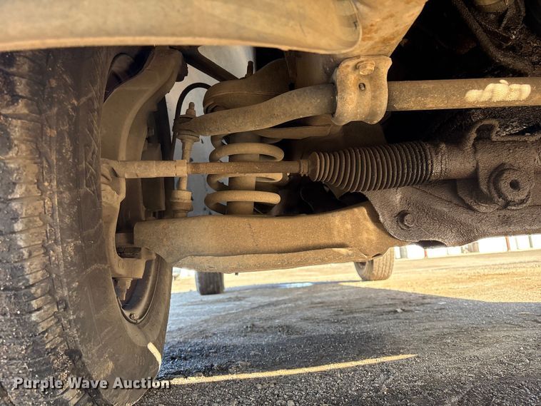 image for item EV2592 2004 Dodge Ram 1500 Ext. Cab pickup truck