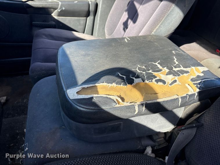 image for item EV2592 2004 Dodge Ram 1500 Ext. Cab pickup truck