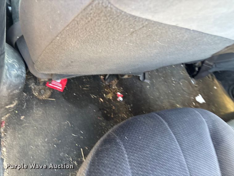 image for item EV2592 2004 Dodge Ram 1500 Ext. Cab pickup truck