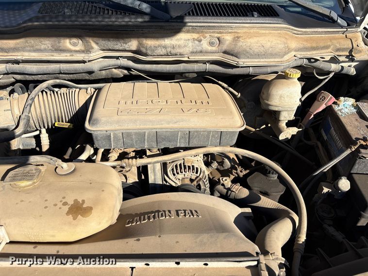 image for item EV2592 2004 Dodge Ram 1500 Ext. Cab pickup truck