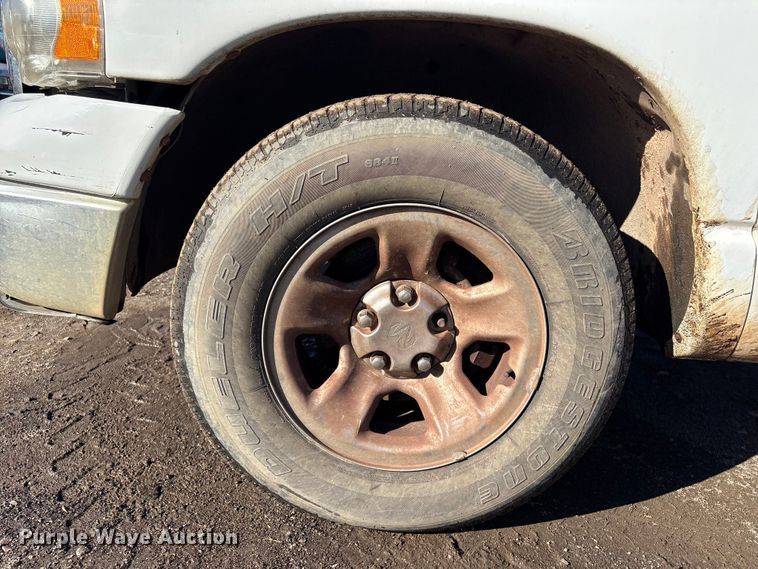 image for item EV2592 2004 Dodge Ram 1500 Ext. Cab pickup truck