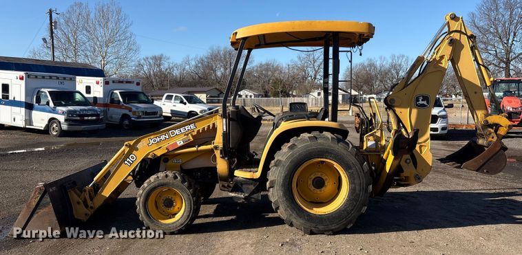 image for item EV2593 2003 John Deere 110 backhoe
