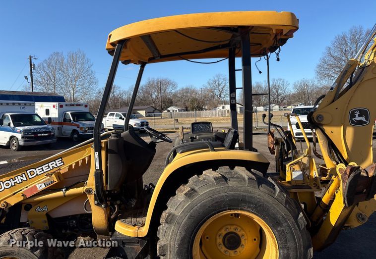 image for item EV2593 2003 John Deere 110 backhoe
