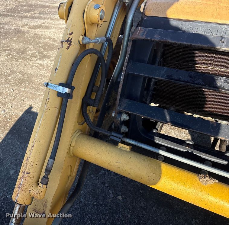 image for item EV2593 2003 John Deere 110 backhoe