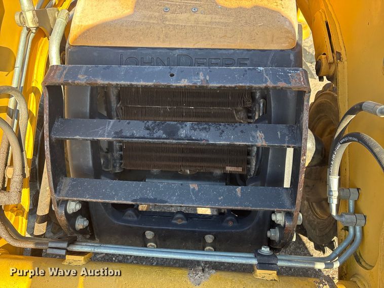 image for item EV2593 2003 John Deere 110 backhoe