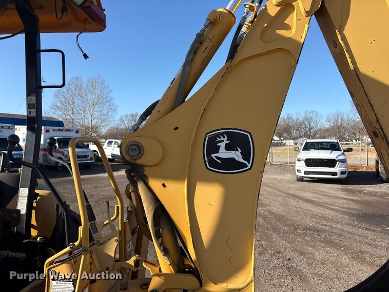 image for item EV2593 2003 John Deere 110 backhoe