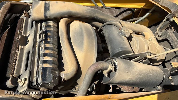 image for item EV2593 2003 John Deere 110 backhoe