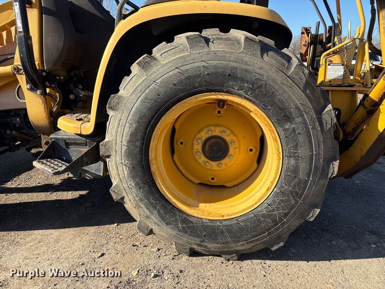 image for item EV2593 2003 John Deere 110 backhoe