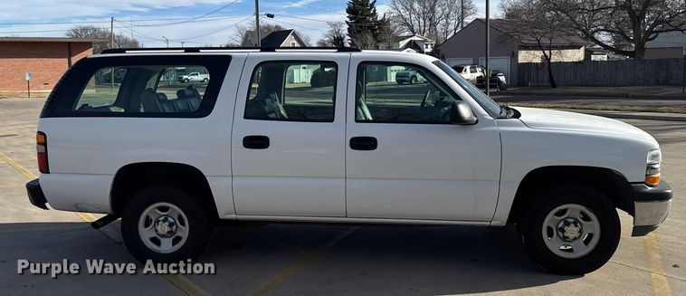 image for item FB0544 2006 Chevrolet Suburban SUV