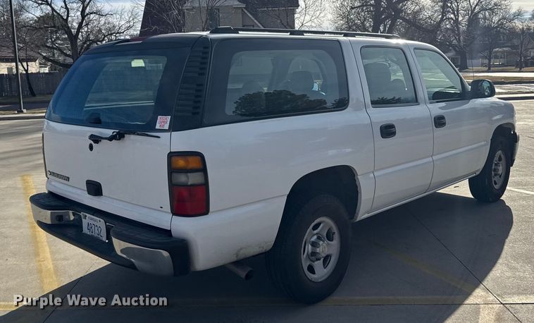 image for item FB0544 2006 Chevrolet Suburban SUV