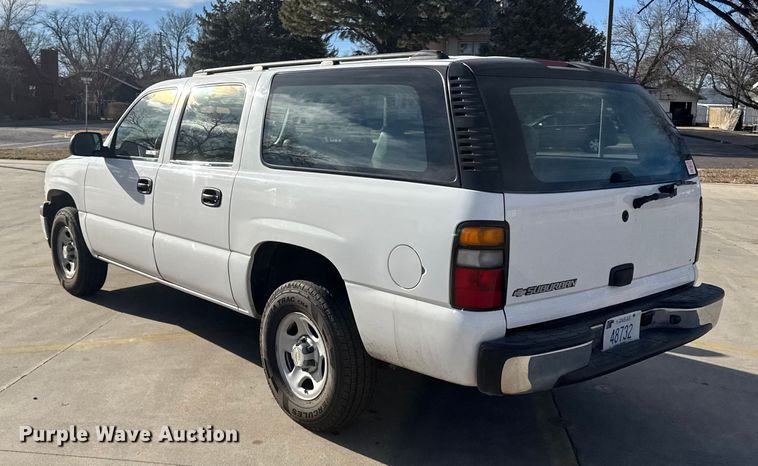 image for item FB0544 2006 Chevrolet Suburban SUV