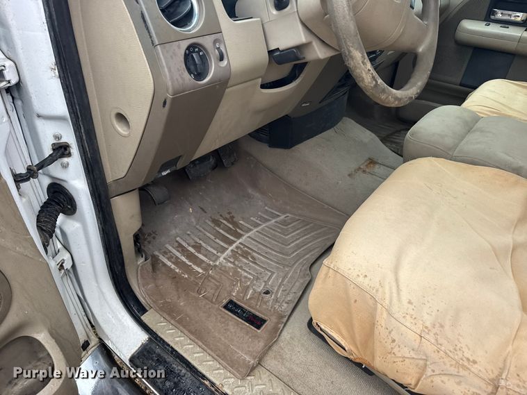 image for item FB0553 2006 Ford F150 Ext. Cab pickup truck