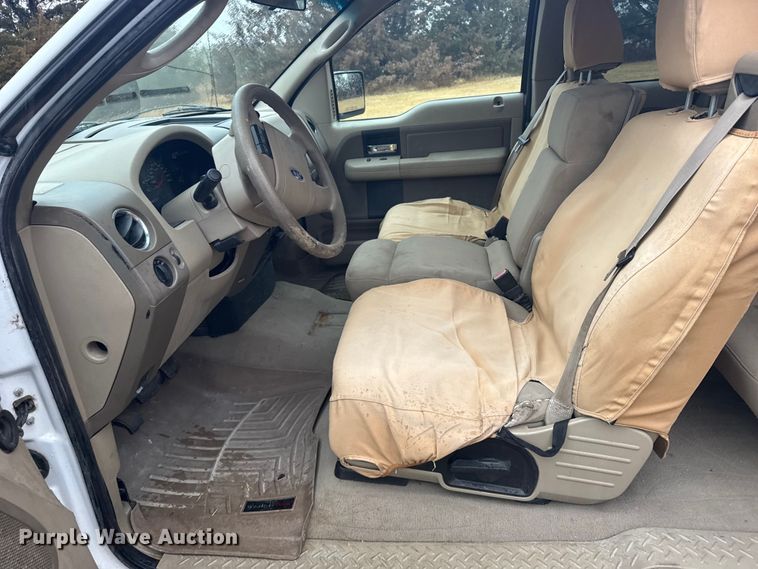 image for item FB0553 2006 Ford F150 Ext. Cab pickup truck