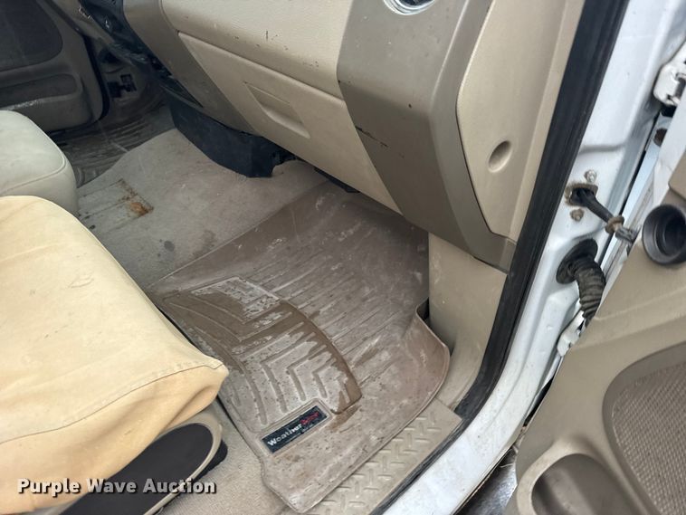 image for item FB0553 2006 Ford F150 Ext. Cab pickup truck