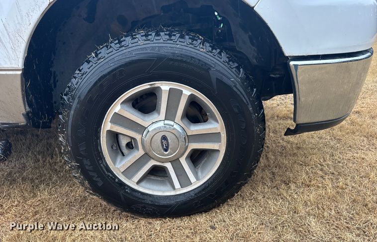 image for item FB0553 2006 Ford F150 Ext. Cab pickup truck