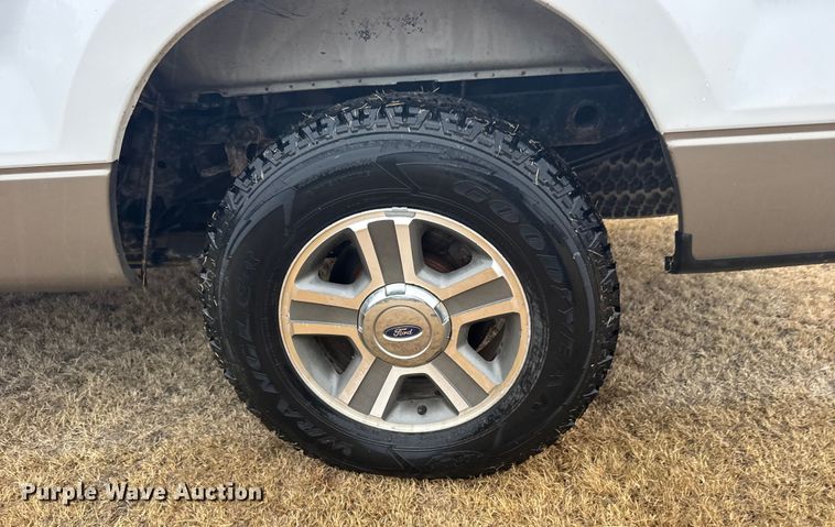 image for item FB0553 2006 Ford F150 Ext. Cab pickup truck