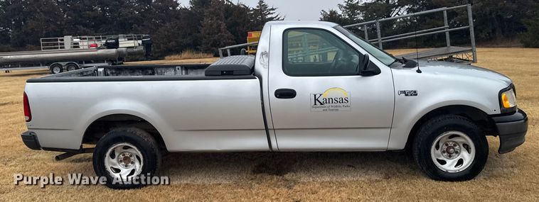 image for item FB0554 2003 Ford F150 pickup truck