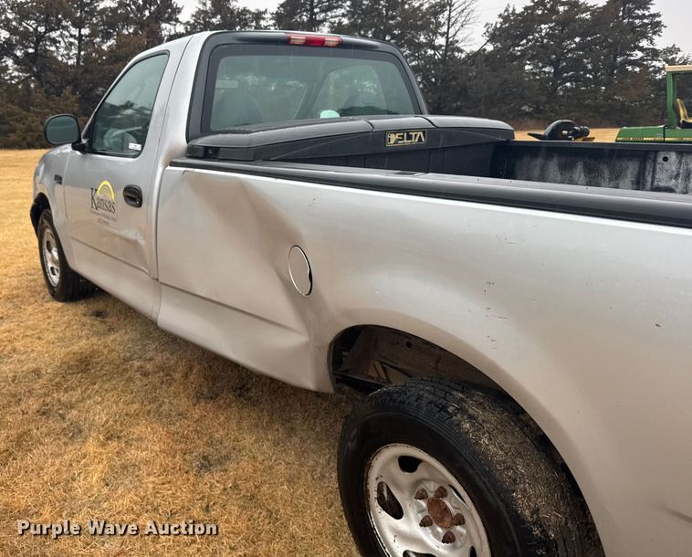 image for item FB0554 2003 Ford F150 pickup truck