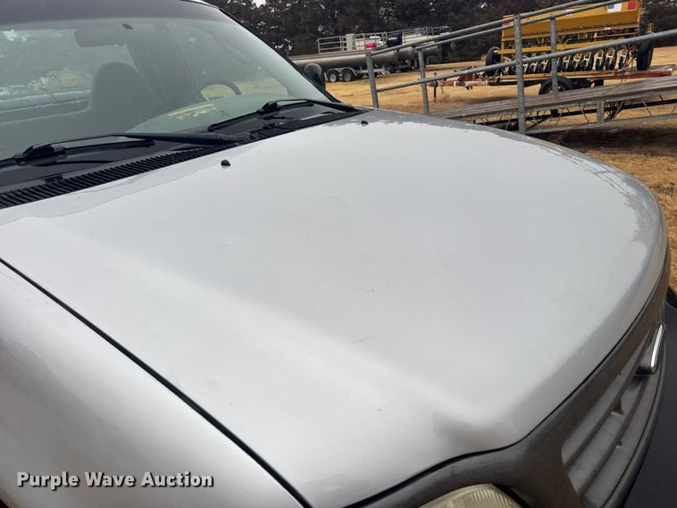 image for item FB0554 2003 Ford F150 pickup truck