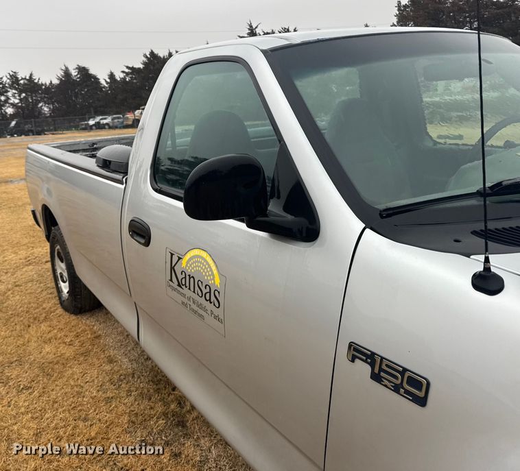 image for item FB0554 2003 Ford F150 pickup truck