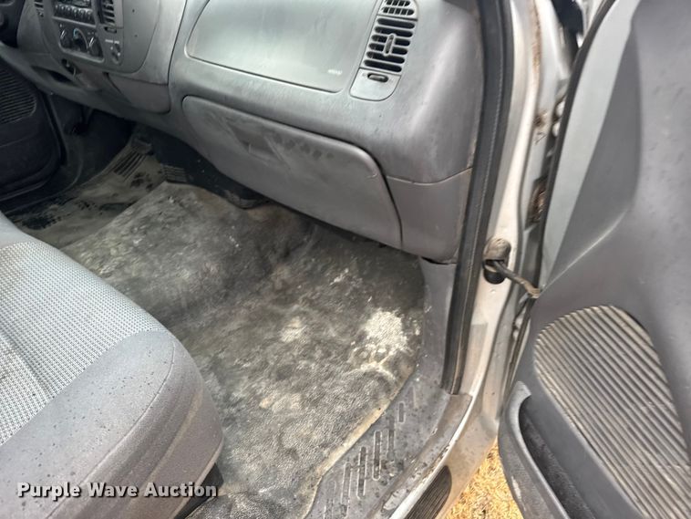 image for item FB0554 2003 Ford F150 pickup truck