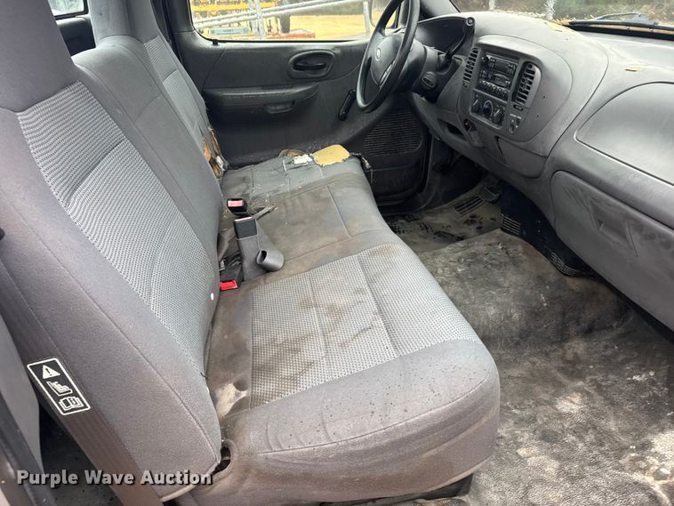 image for item FB0554 2003 Ford F150 pickup truck