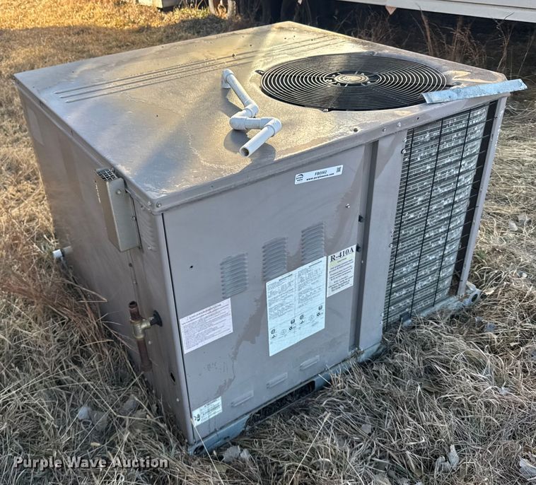 image for item FB0562 (2) AC units