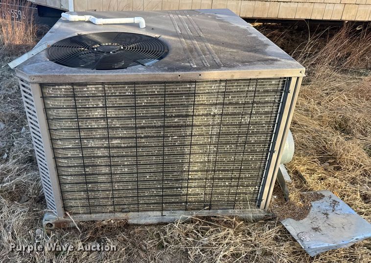 image for item FB0562 (2) AC units