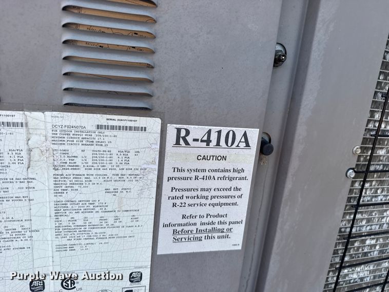 image for item FB0562 (2) AC units