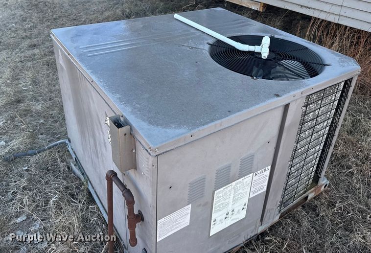 image for item FB0562 (2) AC units