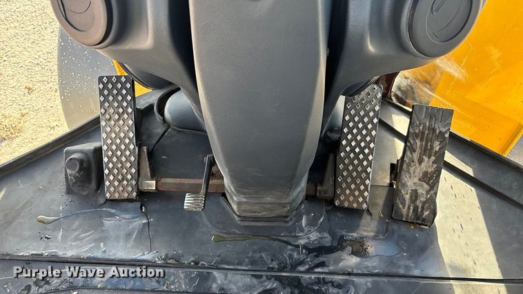 image for item FG1718 2009 John Deere 544K wheel loader