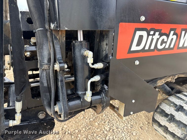 image for item FG2513 2017 Ditch Witch JT10 directional boring unit