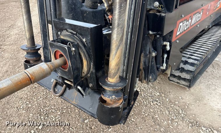 image for item FG2513 2017 Ditch Witch JT10 directional boring unit