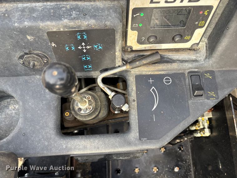 image for item FG2513 2017 Ditch Witch JT10 directional boring unit