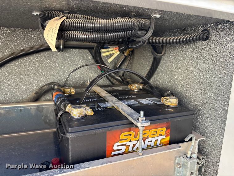 image for item FG2514 2004 Ford E450 Super Duty ambulance